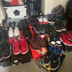 Most of them are kids size 2,4,5,6